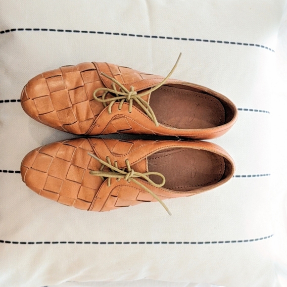 Joie flats - Picture 3 of 4